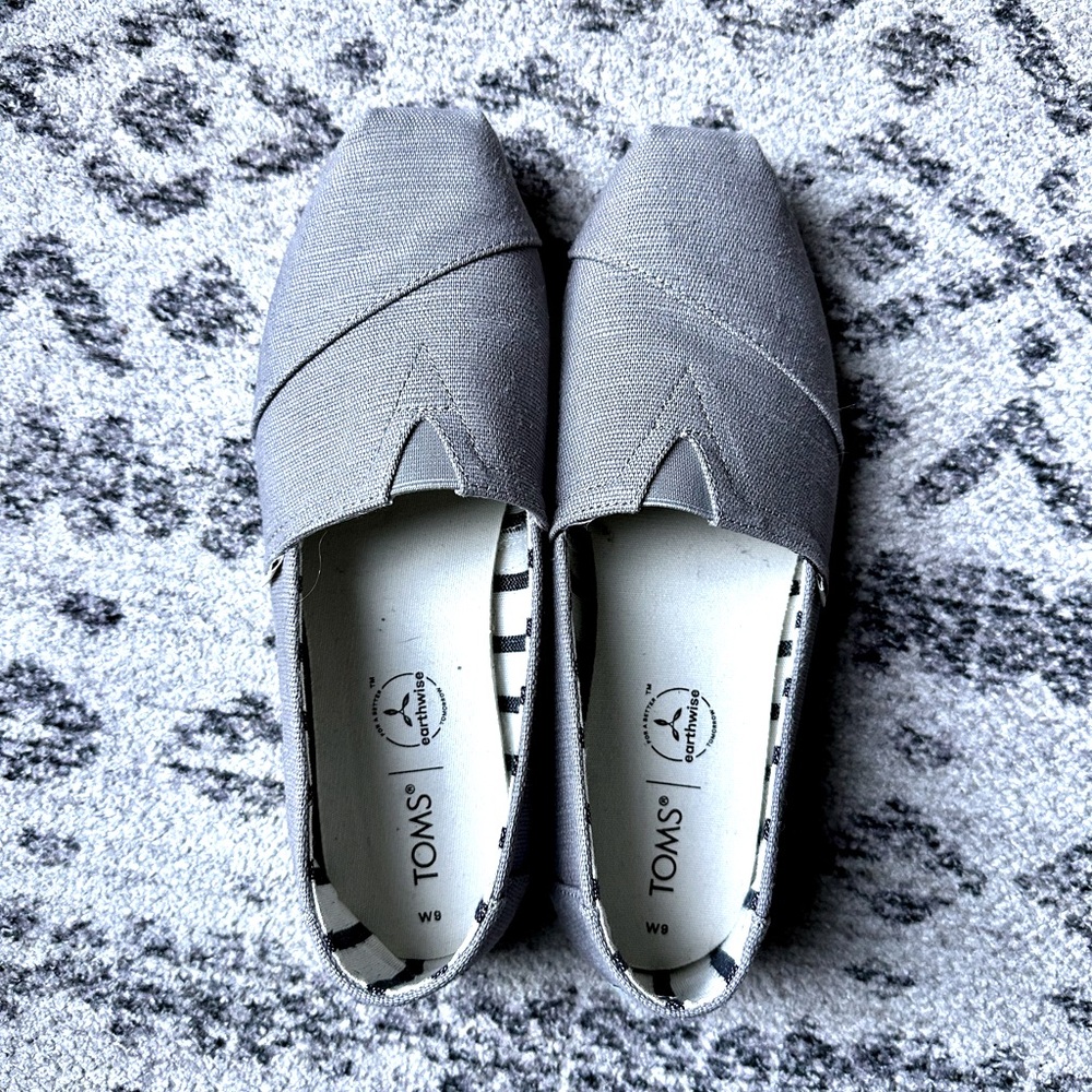 Toms Size 9 gray women slip-on alparagatas